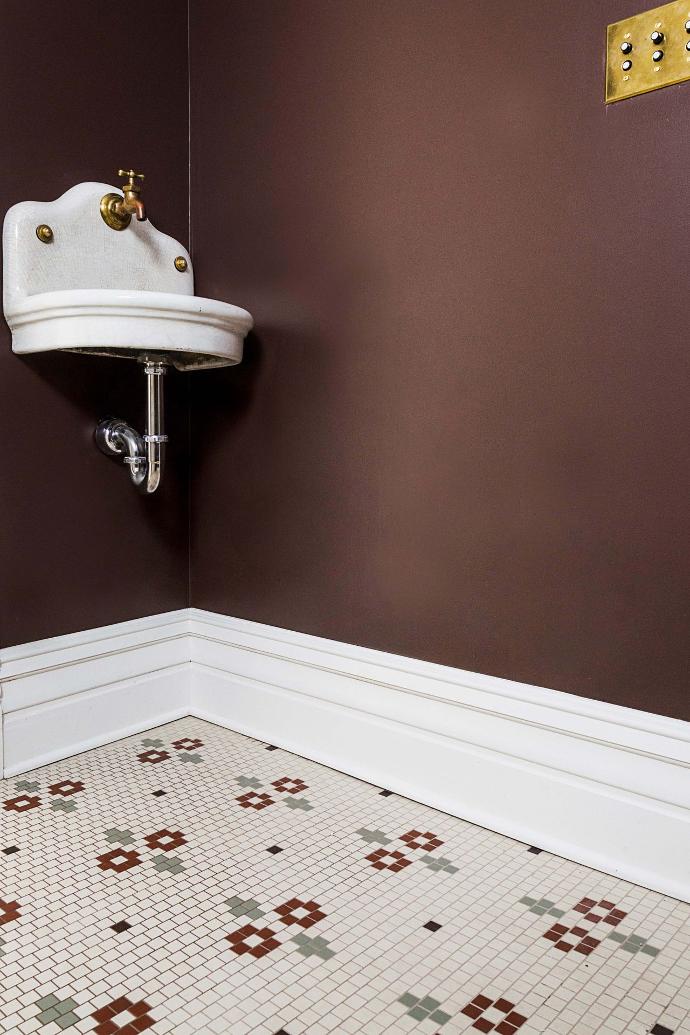 Mosaic tile bathroom floor